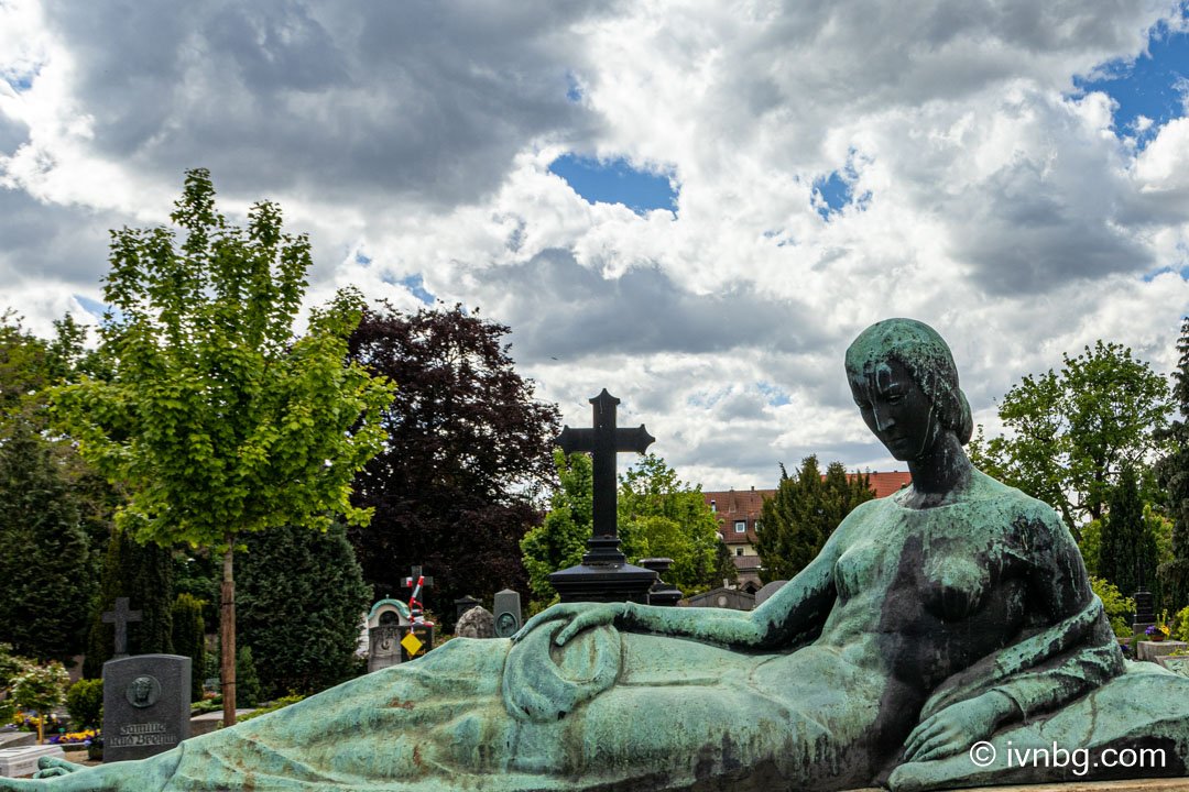 Johannisfriedhof