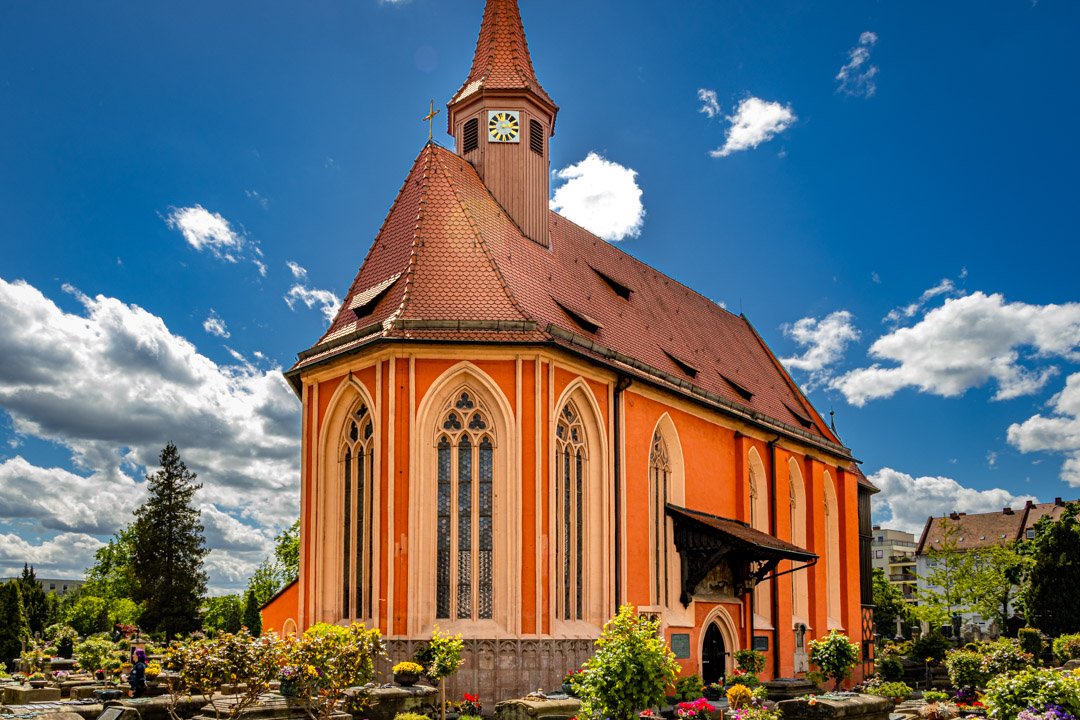Johanniskirche, Johannisfriedhof